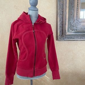 Lululemon Scuba GUC Size 6 Red